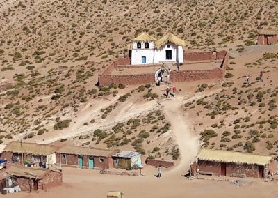 Arrêt au village Andin de Machuca à 3.900m en descendant des Geysers, (Photo Raoul Lannoy AFA-AstroclubVega 2016)