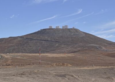 The cerro (hill, mount) Paranal seen more closely by Luc (L.Jamet)
