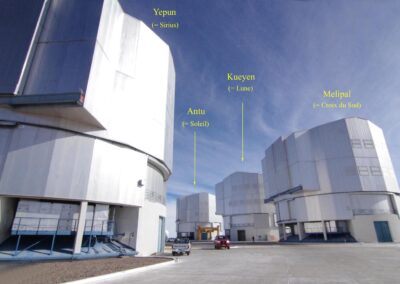 The 4 telescopes of the VLT by Michel Vignand