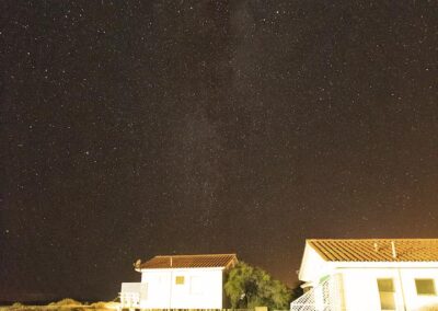 1st sky observation, our bungalows under the Milky Way (OZuntini)